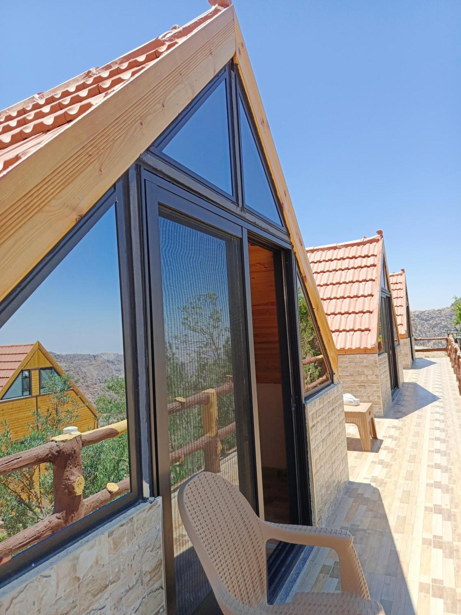 Dana Luxury Huts Hotel Exterior photo
