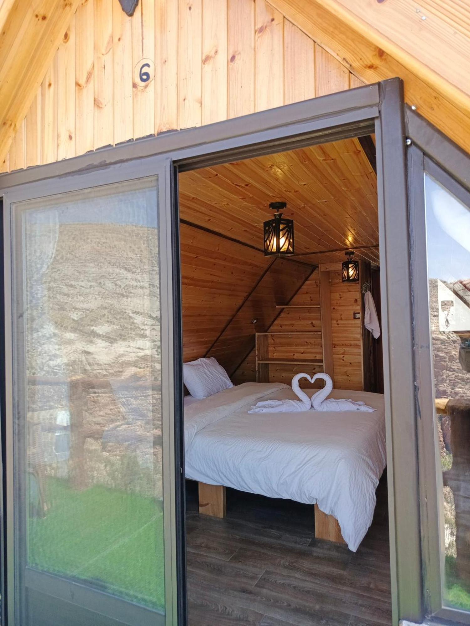 Dana Luxury Huts Hotel Exterior photo